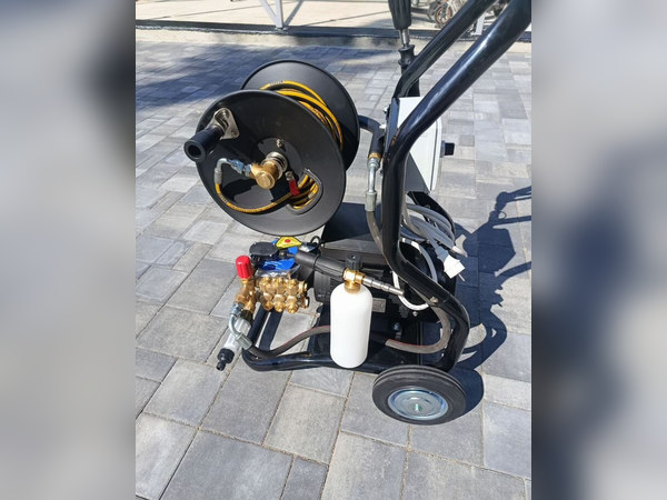Мойка АВД Тритон 220В полный комплект на тележке Мойка АВД Тритон 220В полный комплект на тележке